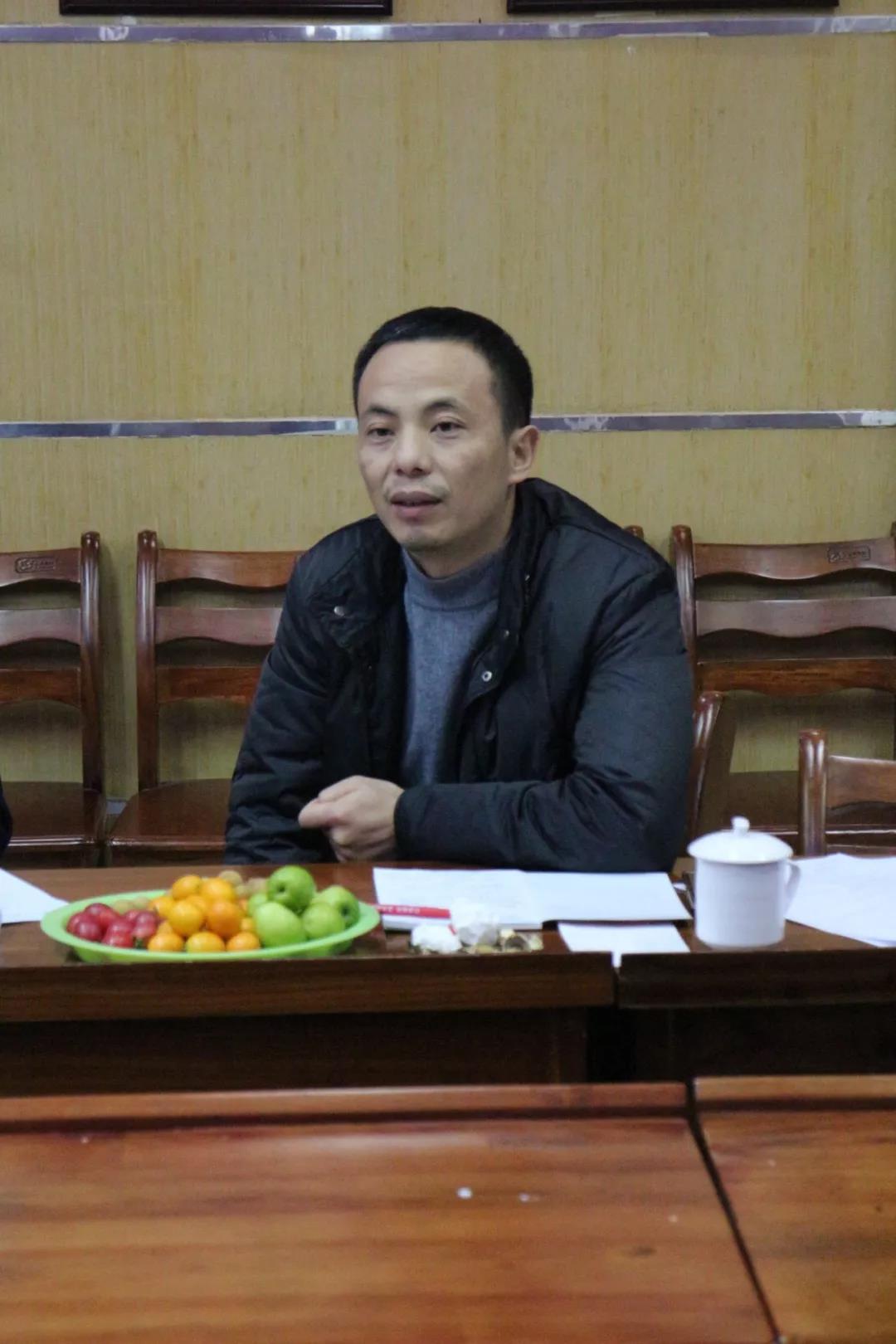 熱烈歡迎太白街道辦事處譚方培書記一行蒞臨百年集團(tuán)指導(dǎo)工作！