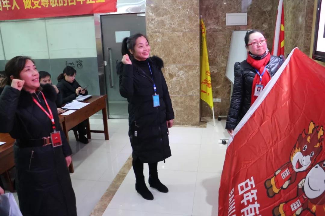 2019年，我們還在做房產(chǎn)中介，買房、賣房請放心找我們！